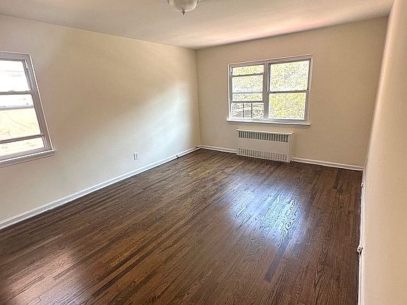 3rd image of 2317 Wallace Ave Floor 2