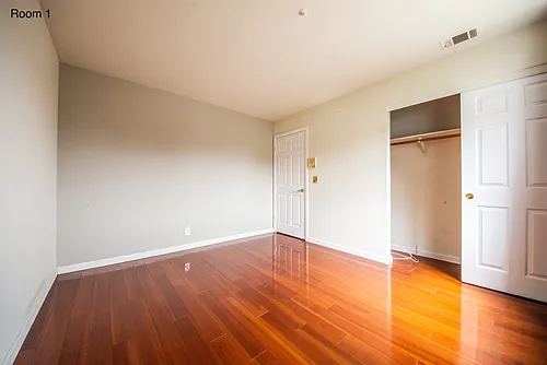 126 Linda Vista Dr #1 Photo 1