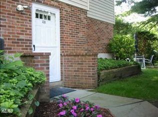 40 Homestead Ln, Greenwich, CT 06831
