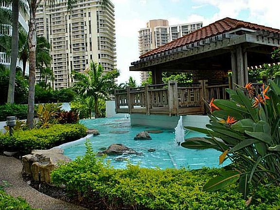 3rd image of 20281 E Country Club Dr APT 1015