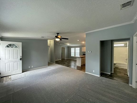 2nd image of 312 Rotterdam Avenue Site #1252