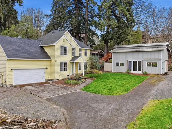 15920 SW Bridle Hills Dr, Beaverton, OR 97007