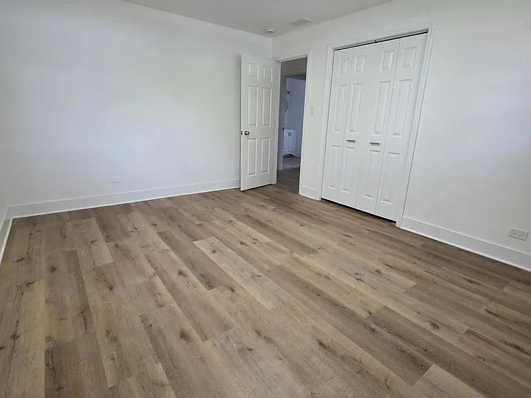 14916 Langley Ave — Photo 14