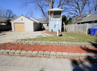 1500 S Memorial Dr, Appleton, WI 54915