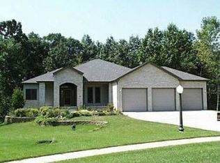 45 Stonegate Ct, Valparaiso, IN 46385