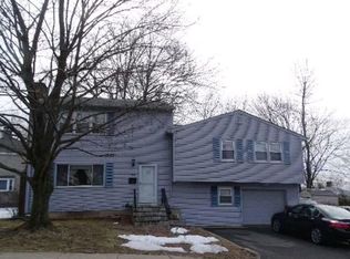 199 Hoadley St, Naugatuck, CT 06770