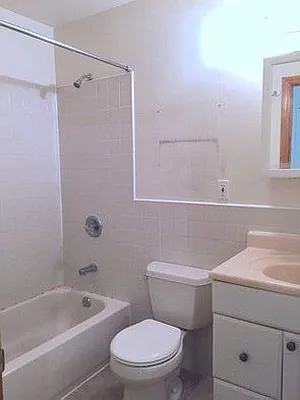 Rented by Capri Jet Realty Corp | media 9