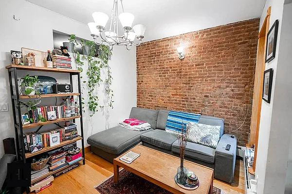 Rented by Highline Residential | media 4