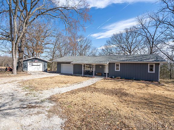 2nd image of 377 Norman Road