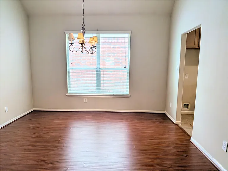 4911 Spring Showers Ct — Photo 7