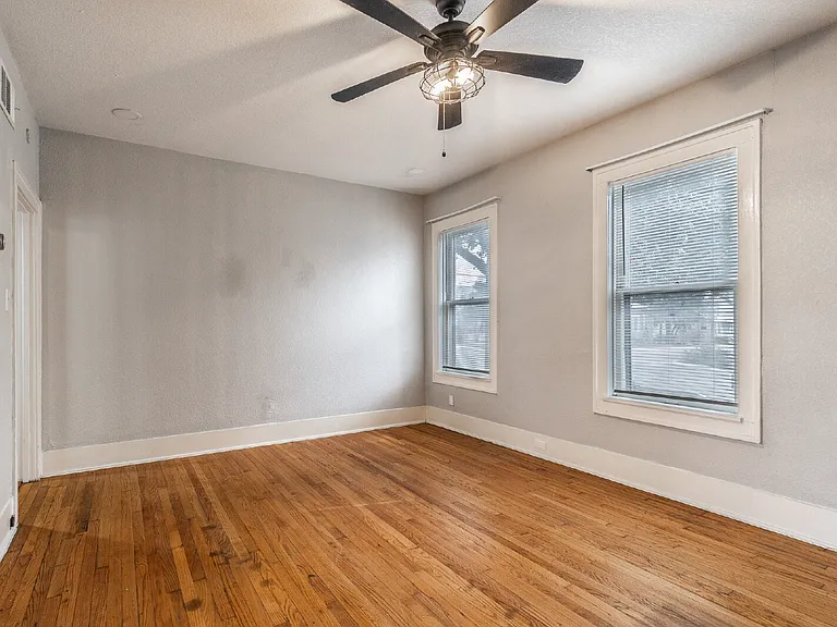 723 E Euclid Ave — Photo 14