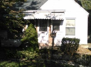 22442 Columbia St, Dearborn, MI 48124