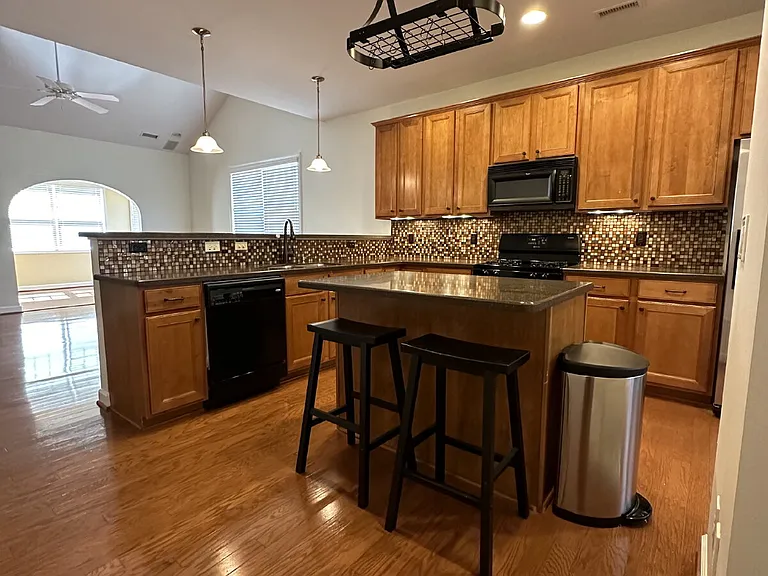 102 Jennel Way — Photo 8