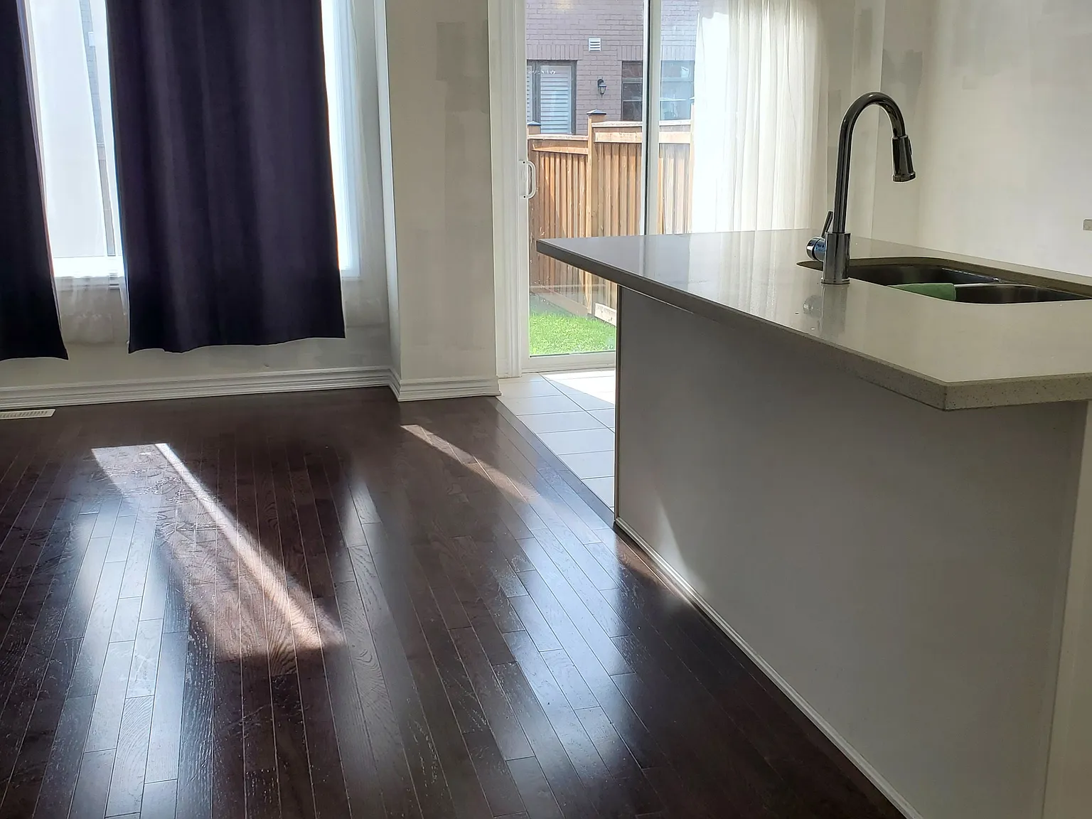 3 bed, $3,000 — Photo 4