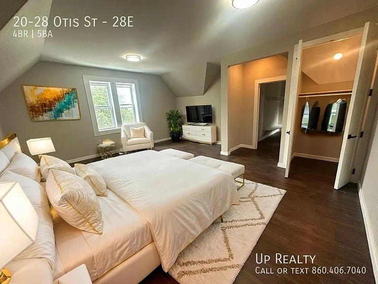 20-28 Otis St #28E — Photo 9