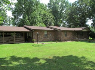 1055 Cindy Ln, Hohenwald, TN 38462