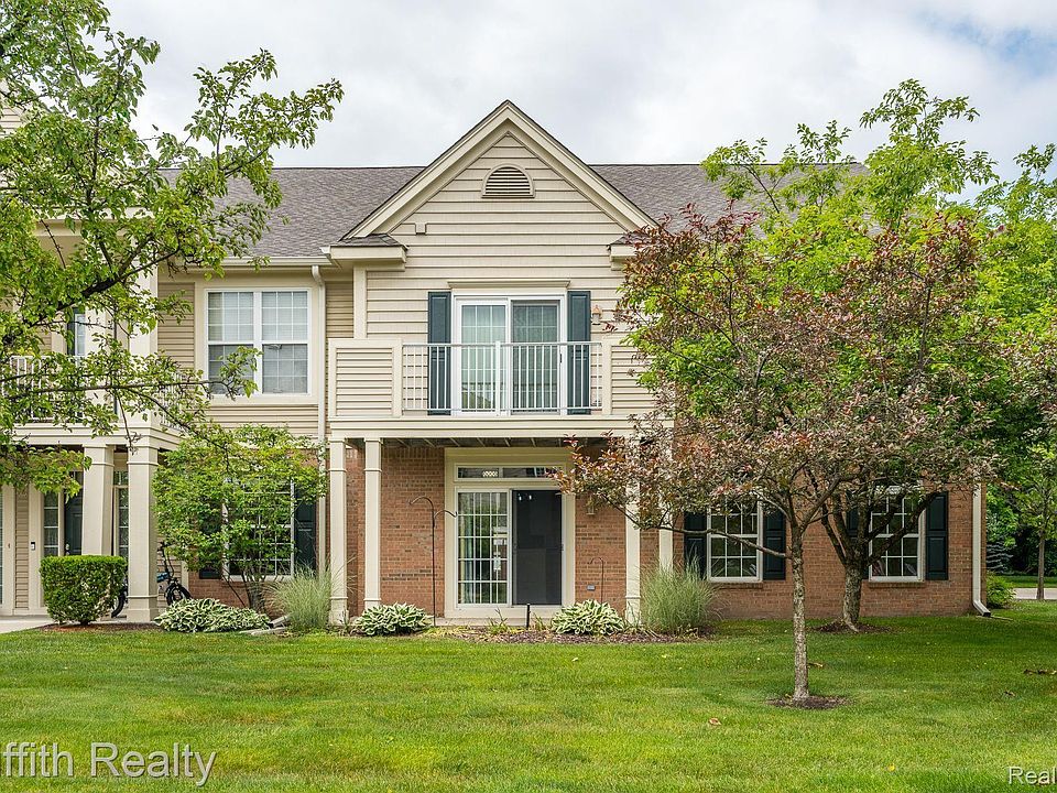 1st image of 2051 Arcadia Dr