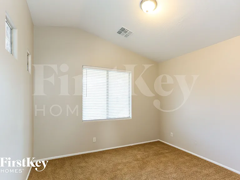 16110 W Miami St — Photo 9