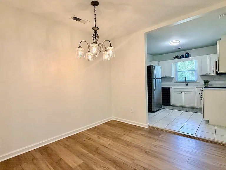 5616 Morris Ave — Photo 6