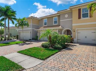 12570 Laurel Cove Dr, Fort Myers, FL 33913