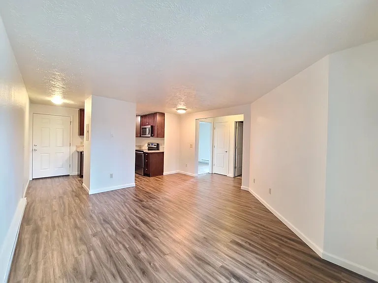 827 E Ermina Ave — Photo 21