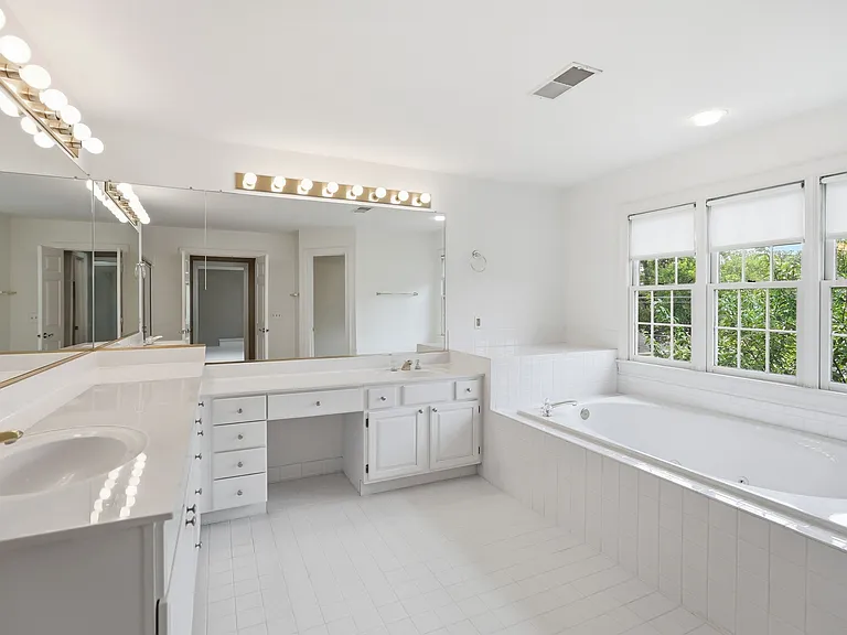 10417 Snow Point Dr — Photo 6