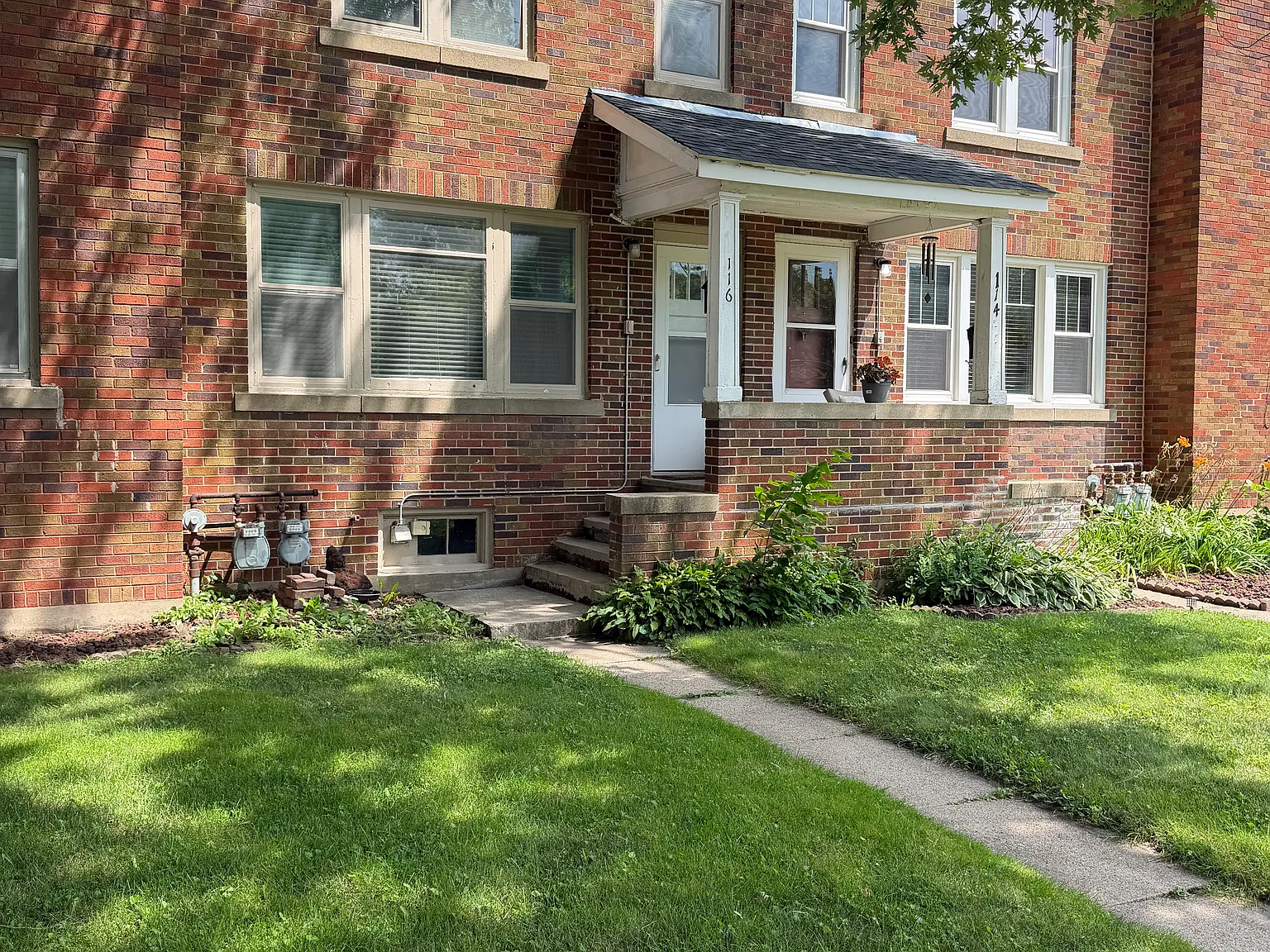 2 bed, 1050 sqft, $1,000 — Photo 2