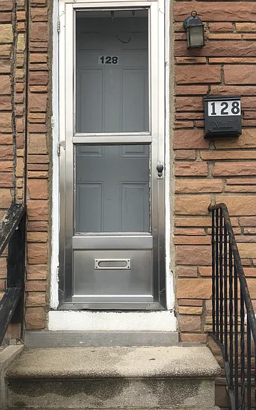 128 Lower Oak St — Photo 2