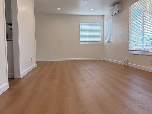 3rd image of 1392 Selo Dr