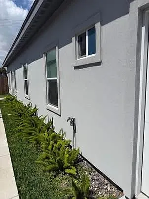 408 Gastel Cir #1 — Photo 3
