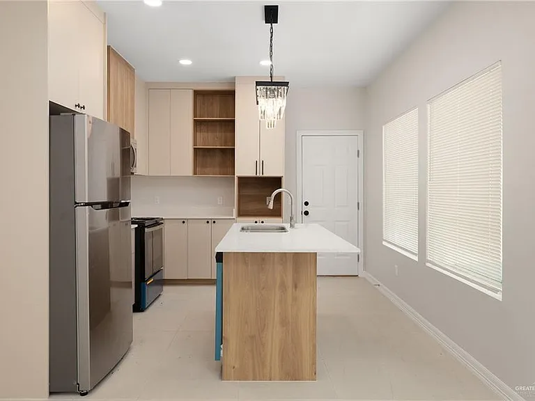 4305 Heron Ave #6 — Photo 7