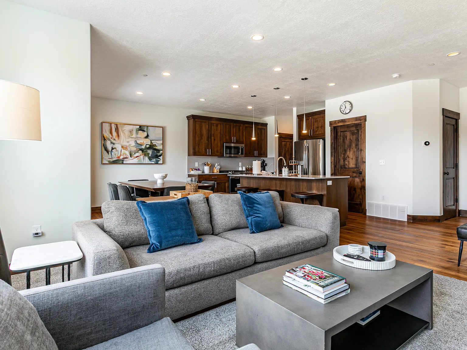 4 bed, 3.5 bath, 2747 sqft, $3,785 — Photo 4