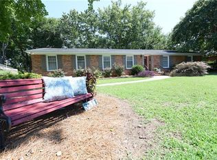 3411 Eastburn Rd, Charlotte, NC 28210