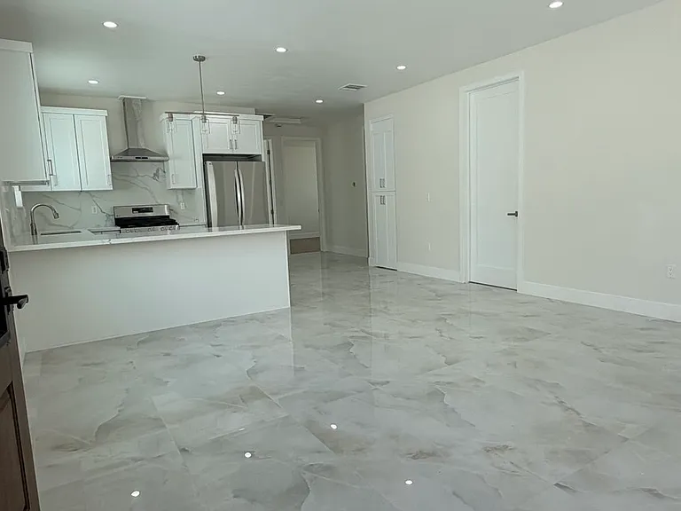 17324 Mayall St — Photo 3