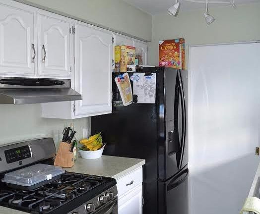 3rd image of 2924 Grand Blvd