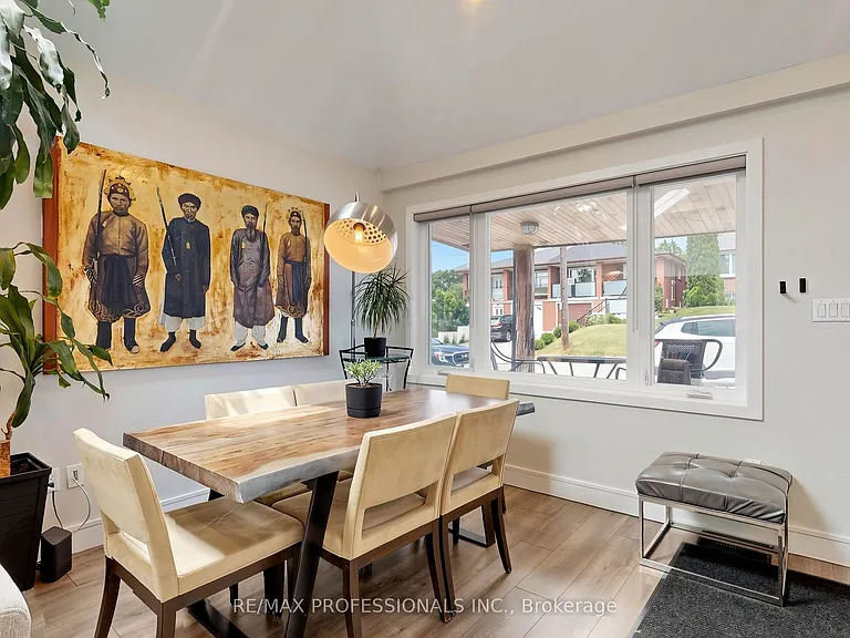 59 Lonborough Ave — Photo 8