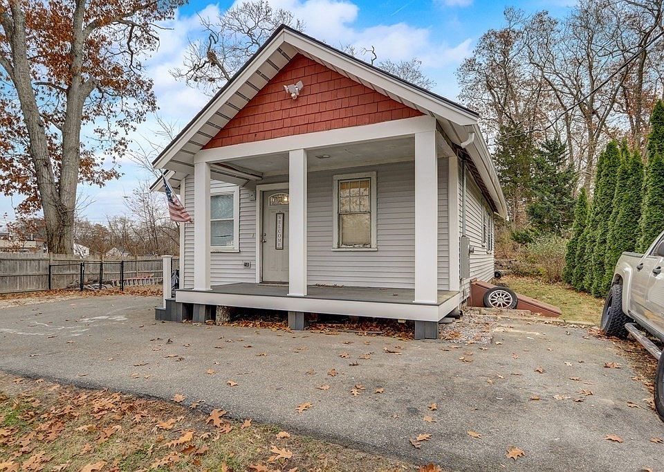 62 Groveland St, Abington, MA 02351 Zillow