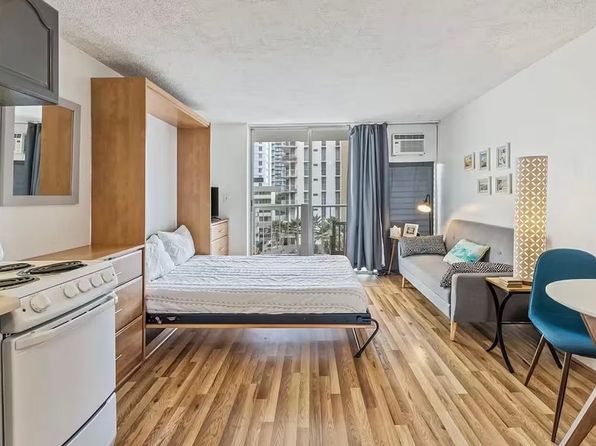 441 Lewers St APT 602