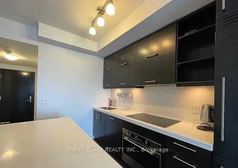 1080 Bay St #3109 — Photo 2