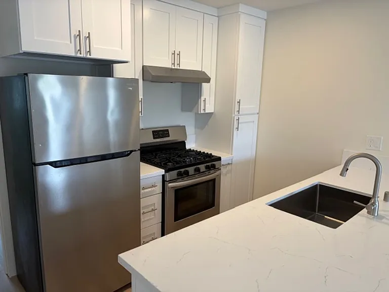Walnut Properties — Photo 16