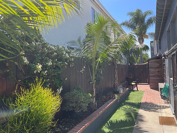 rear unit of duplex property, unit B