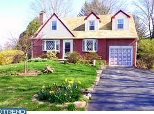 303 Netherington Dr, Broomall, PA 19008