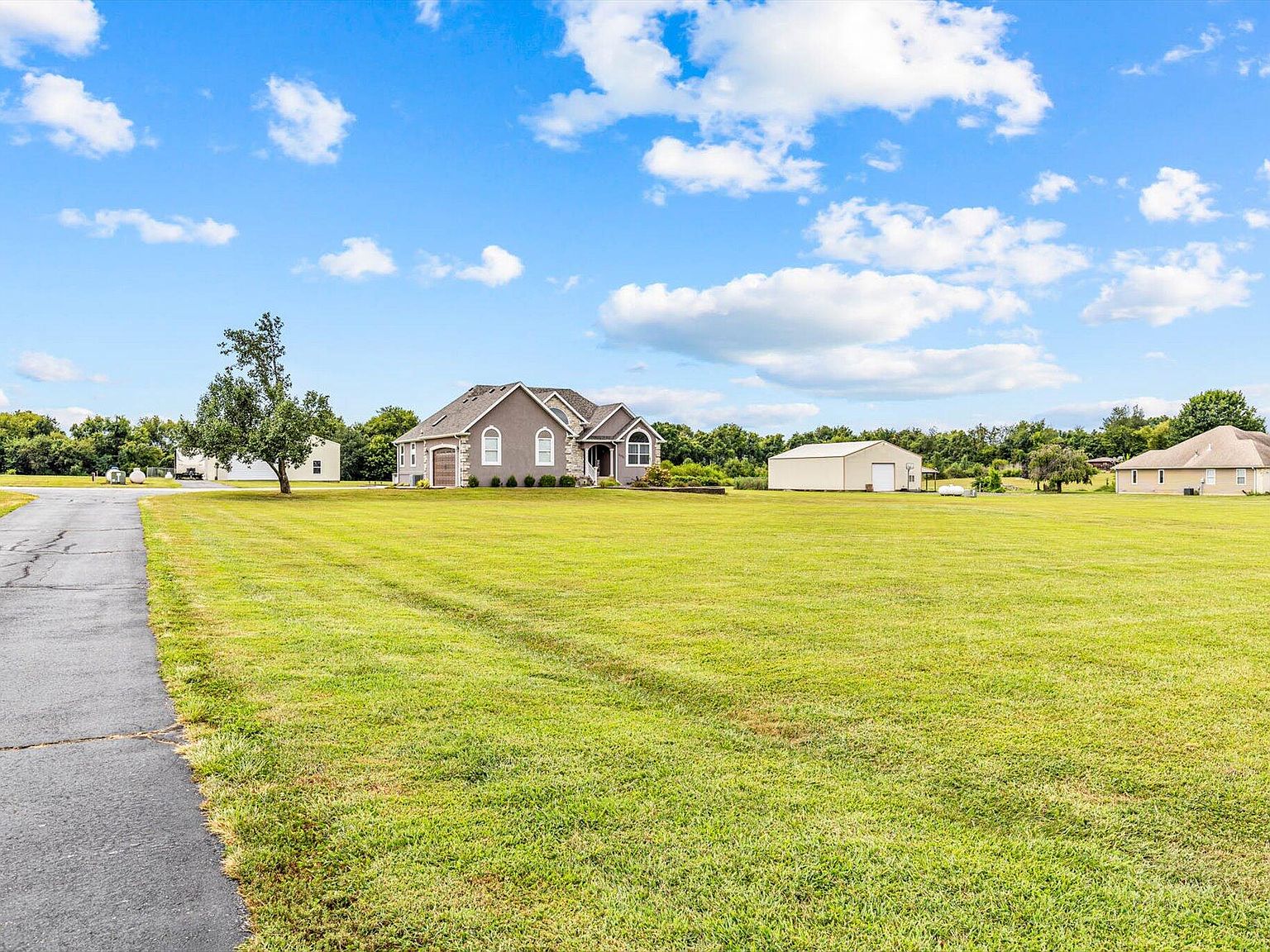 6628 W Farm Rd 124, Springfield, MO 65802 | Zillow