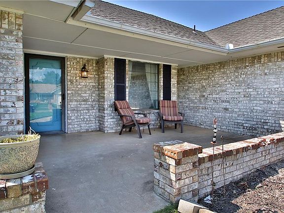 3rd image of 13217 Marsh Ln