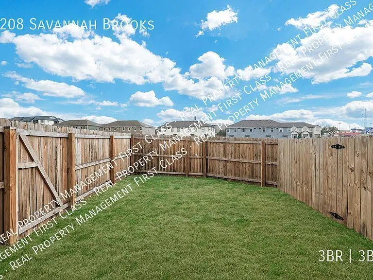 7208 Savannah Brks — Photo 26