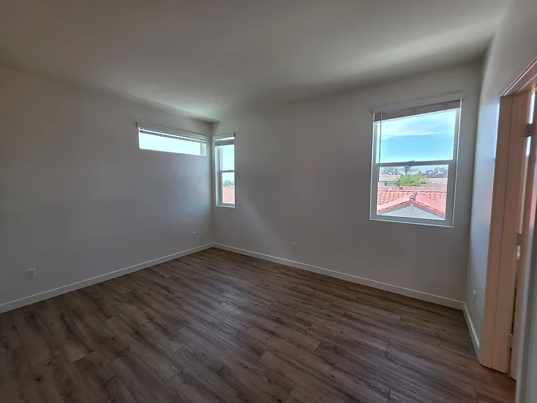 310 Palm Ave — Photo 65