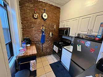 Rented by KNOCKKNOCK LLC