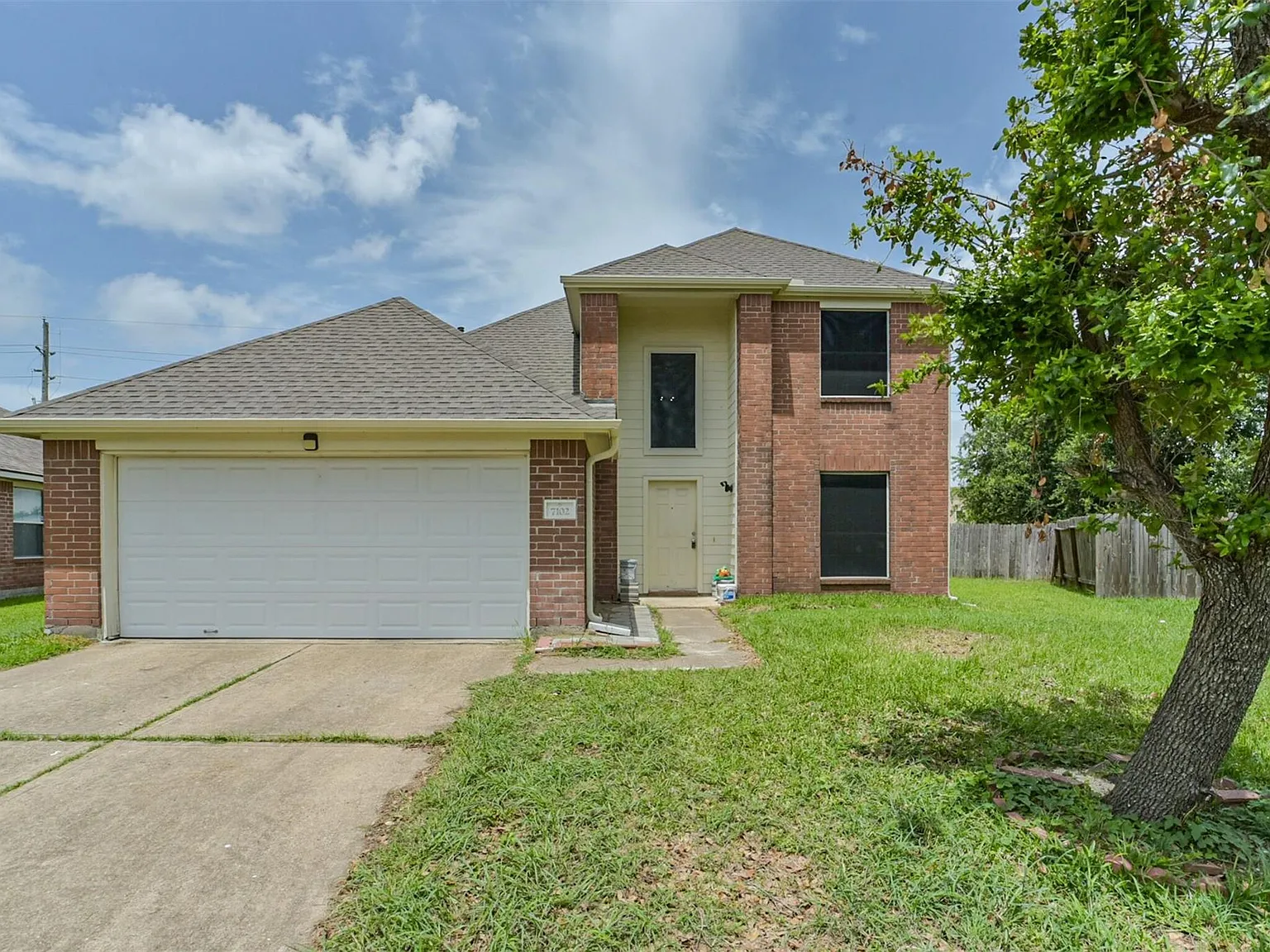 4 bed, 2.5 bath, $1,995 — Photo 3