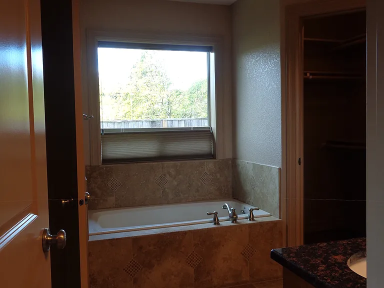 6439 Robin Hood St SE — Photo 31