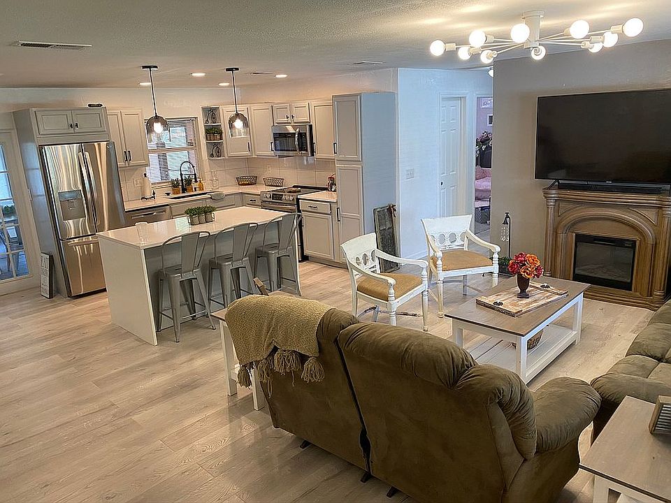 1st image of 703 Fleming Ave